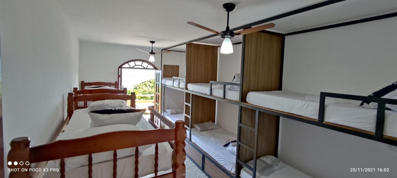 Praia Virgem Hostel Риу-даз-Острас Экстерьер фото